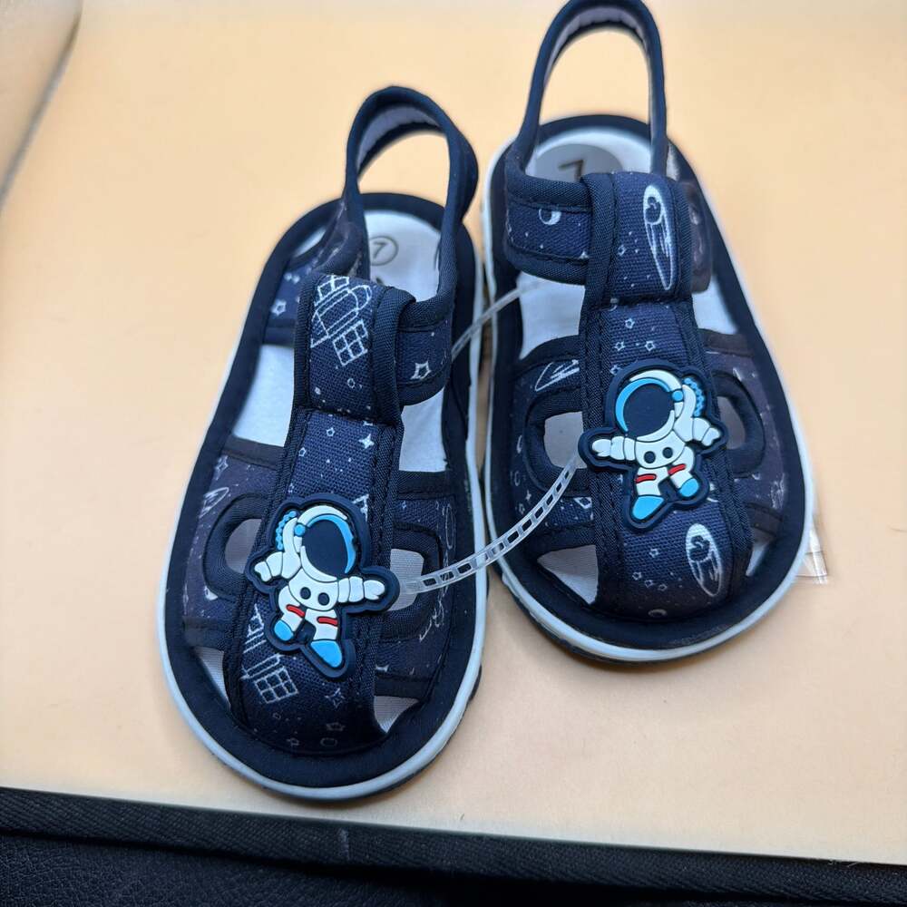 Bellanie Toddler Boys Blue Astronaut Space Squeaky Summer Sandals Size 7